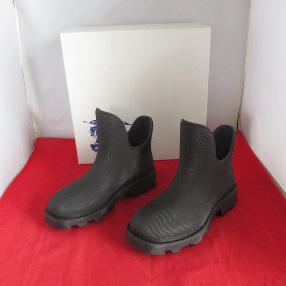 Burberry Men's Rubber Ankle Rain Boots $820 - Size EU 39 - Black - #1068 - Picture 6 of 11
